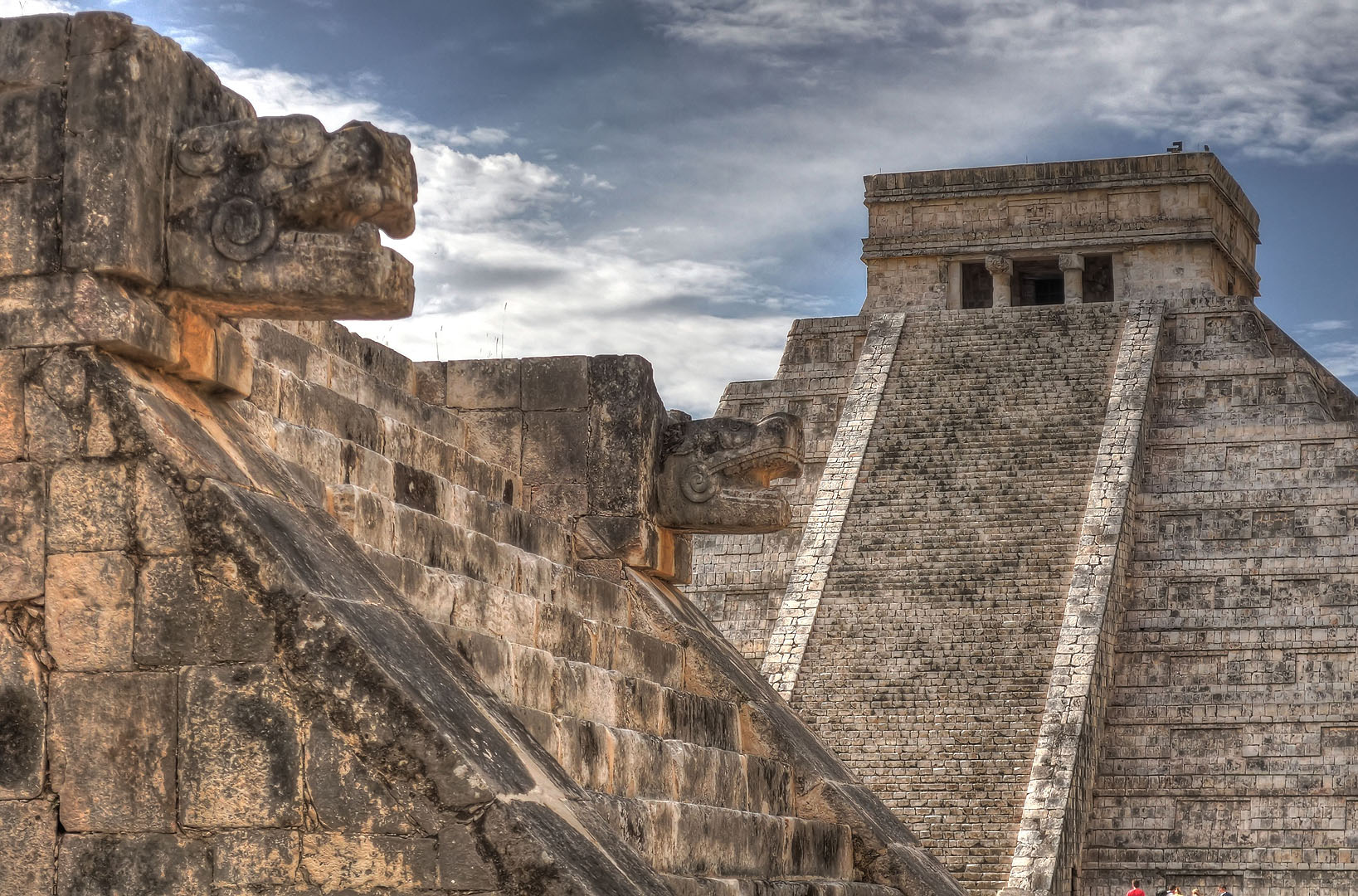 Zona Arqueológica de Chichen Itzá y Museo de Sitio